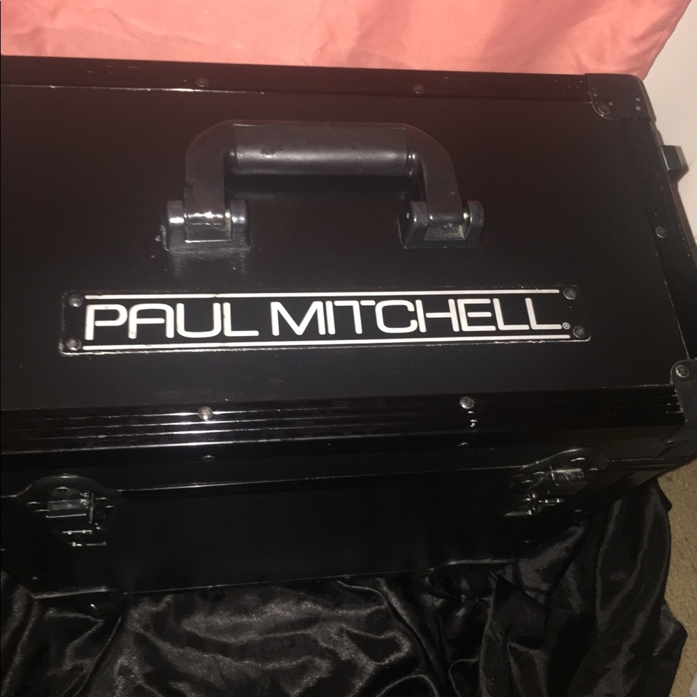 Paul Mitchell Rolling Case